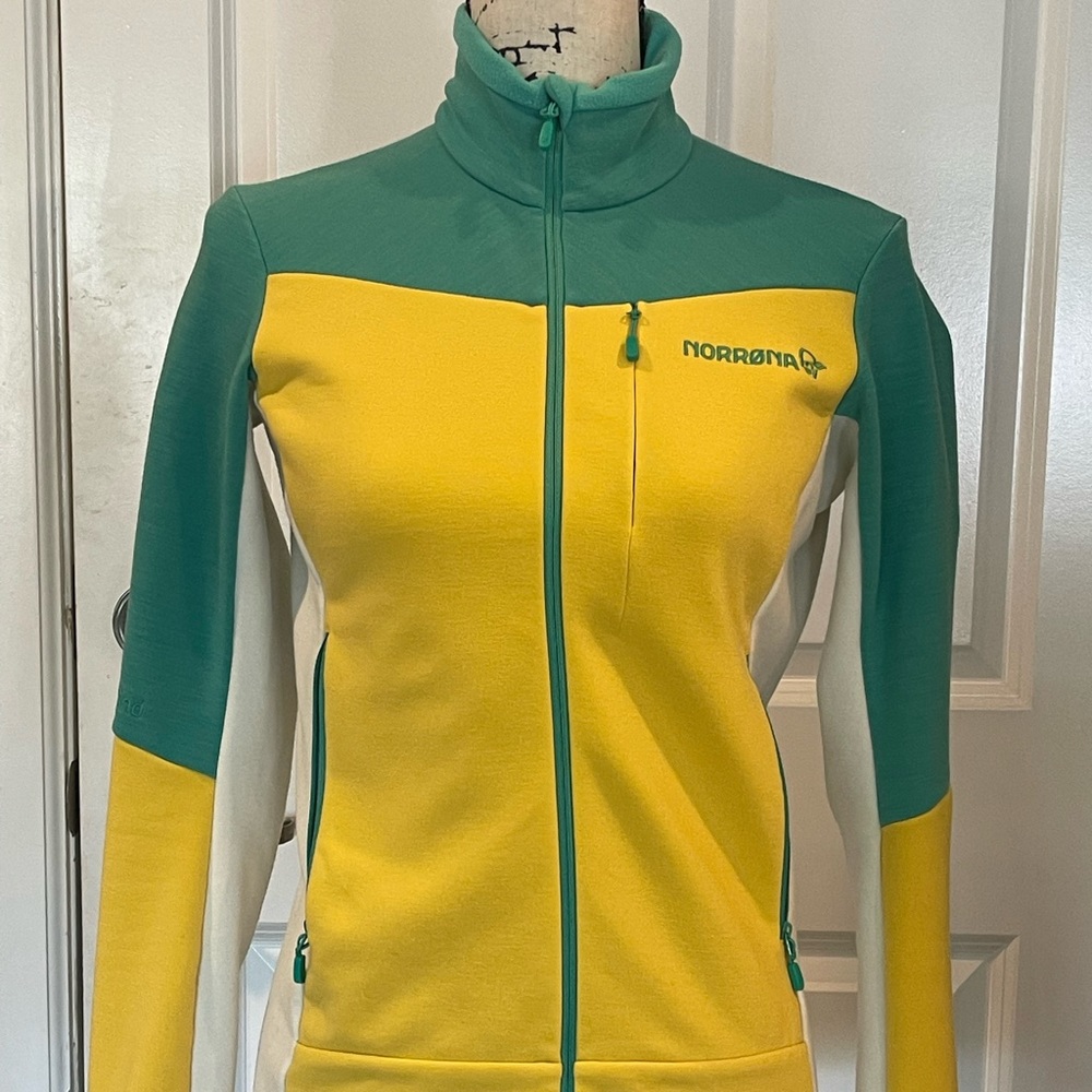 Norrona women’s fleece jacket size small